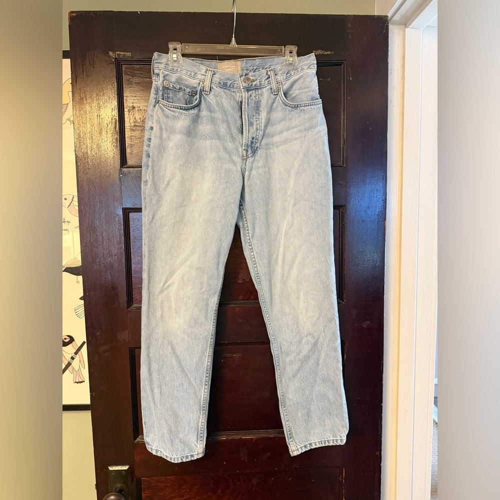 Everlane Women’s The ’90s Cheeky Jean in vintage sunbleached blue